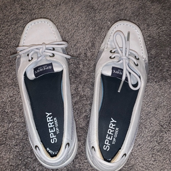 Grey sperrys - Picture 3 of 3